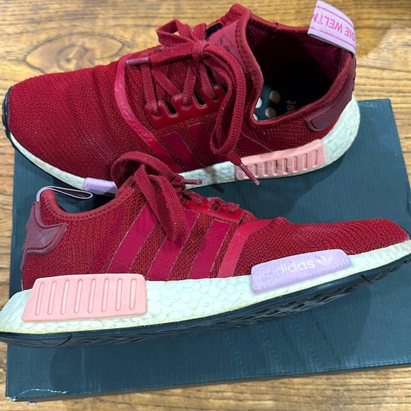 ADIDAS NMD_R1 sneakers SIZE 7.5 SAR 998 - Picture 12 of 13